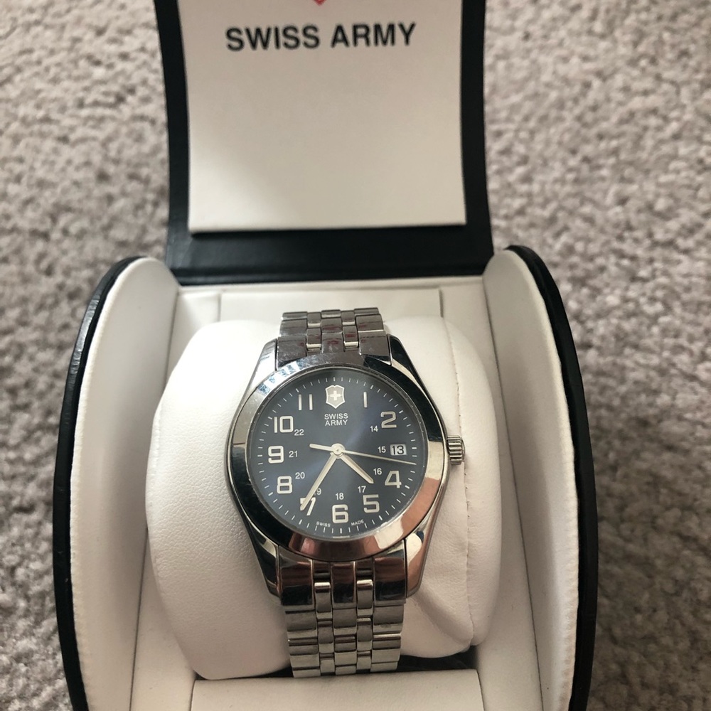 Swiss Army men’s watch